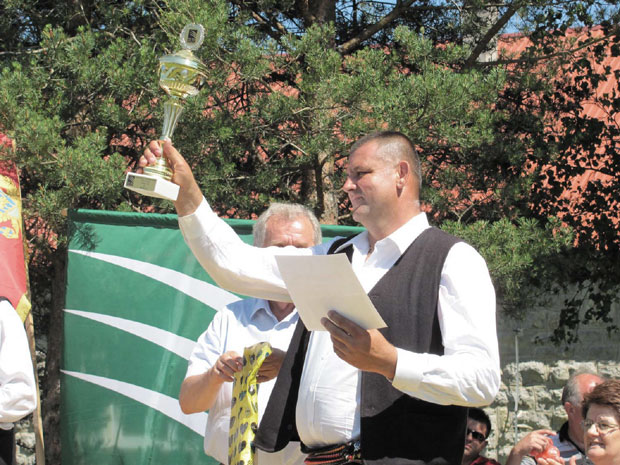 Блажу потребно вештачко срце